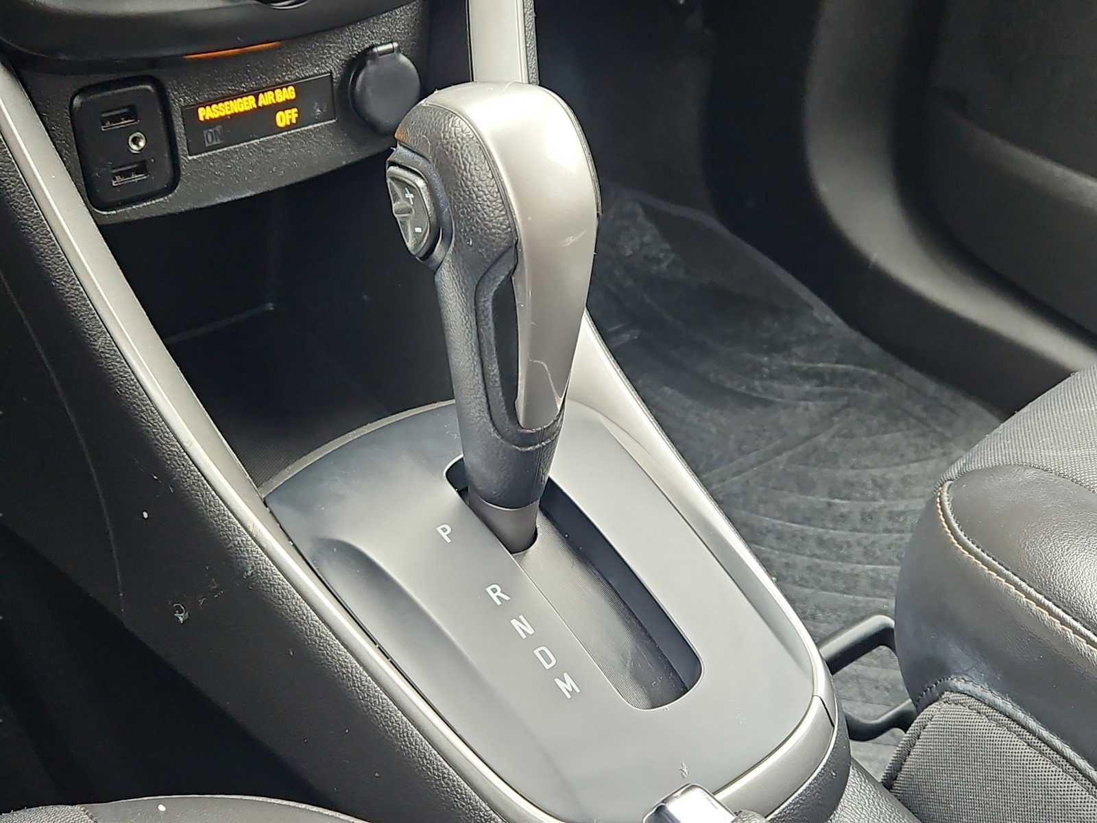 Certified 2022 Chevrolet Trax LT w/ LT Convenience Package image 25