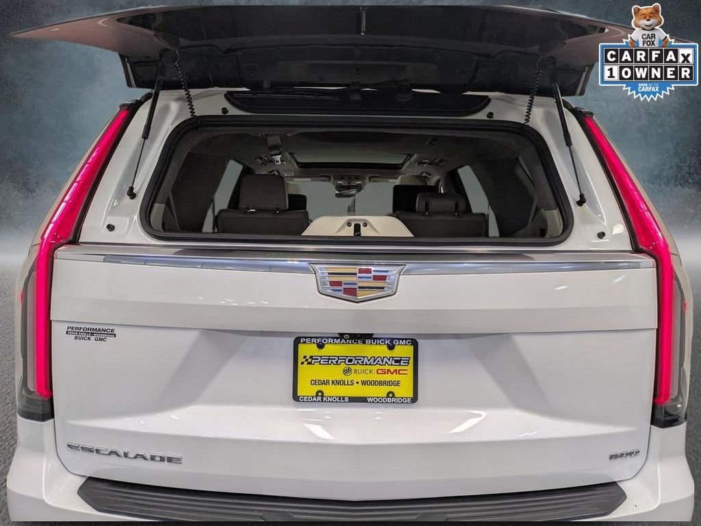 Used 2022 Cadillac Escalade Premium Luxury Platinum w/ Heavy-Duty Trailer Package image 23