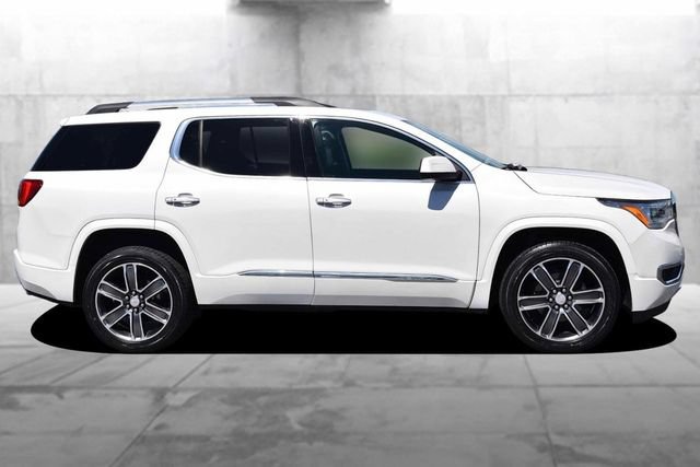Used 2018 GMC Acadia Denali w/ Technology Package AWD/4WD image 5
