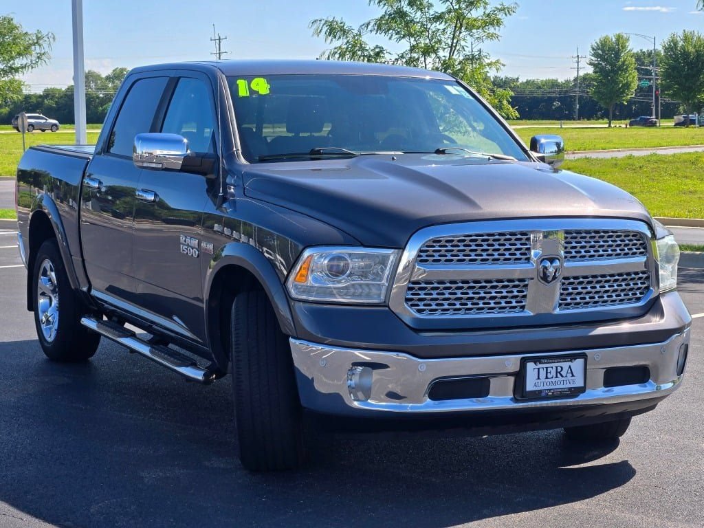 Used 2014 RAM 1500 Laramie w/ Convenience Group AWD/4WD image 4