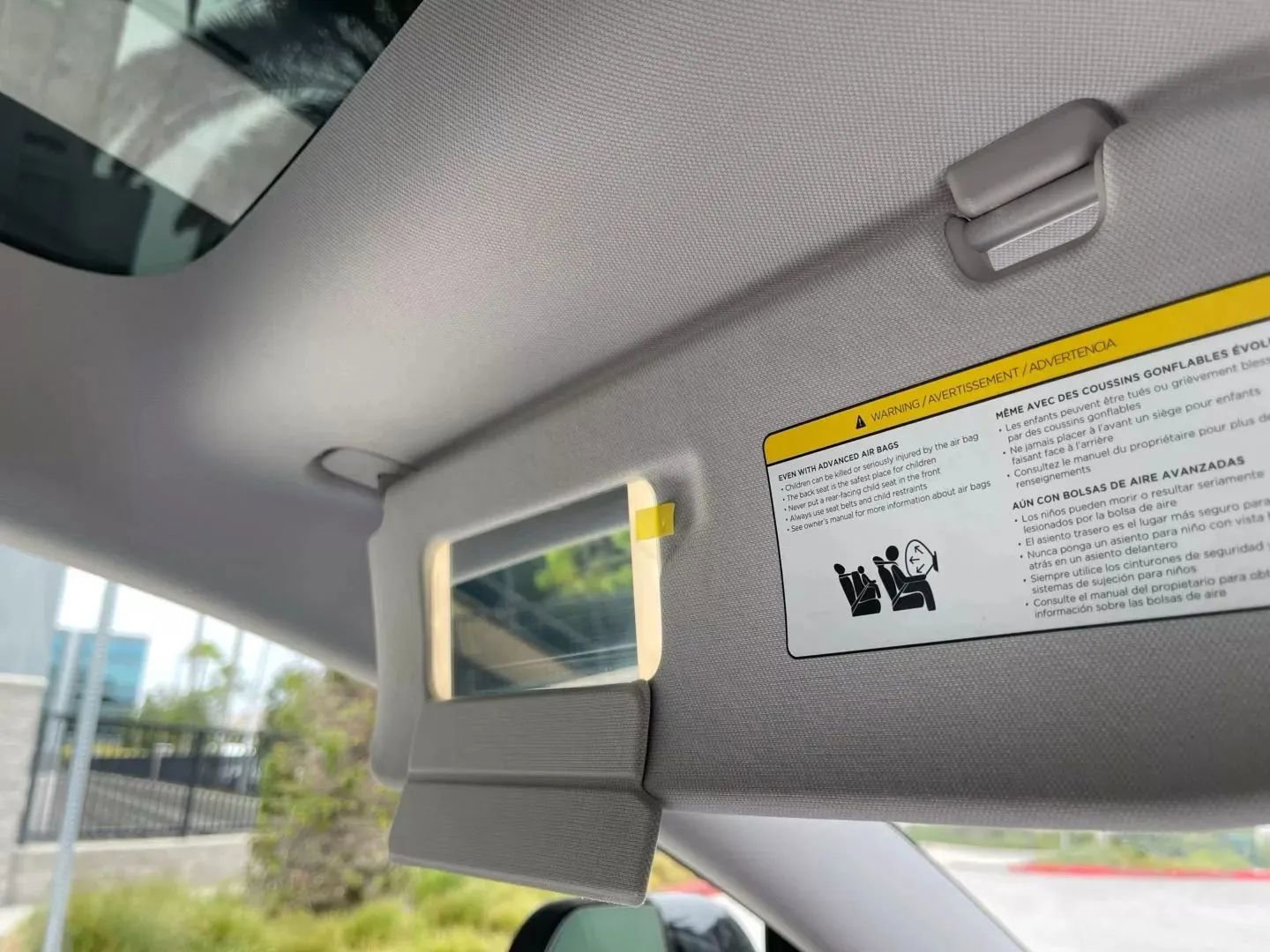 Used 2023 Tesla Model 3 Standard Range image 31