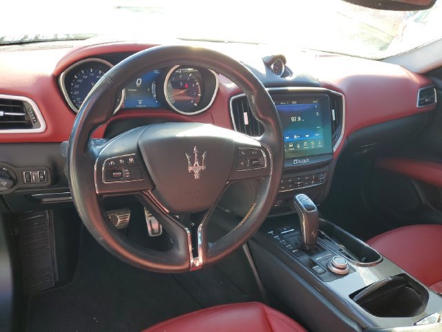 Used 2019 Maserati Ghibli S Q4 AWD/4WD image 17