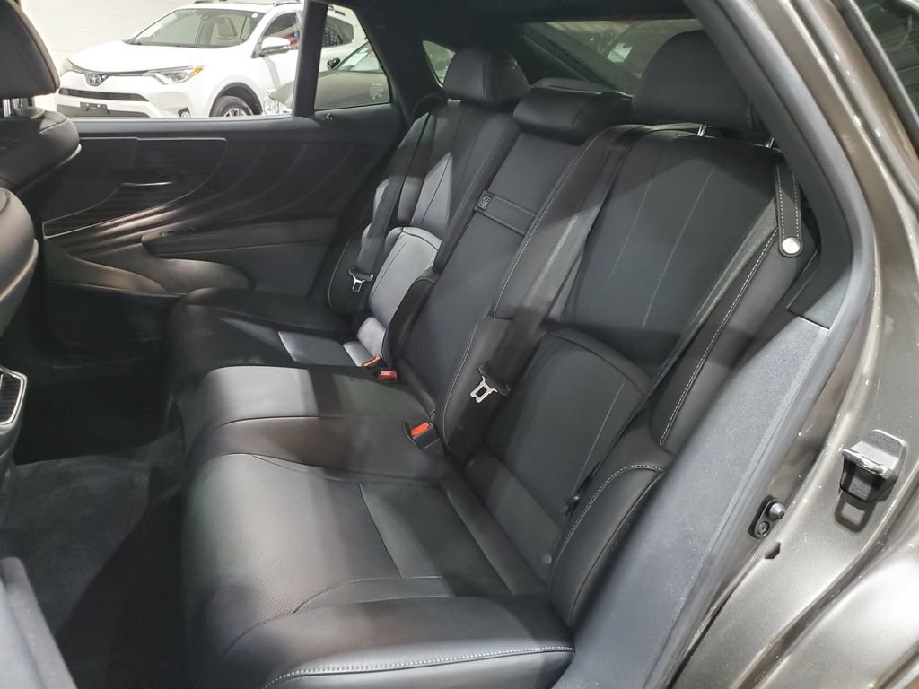 Used 2020 Lexus LS 500 w/ Accessory Package (Z2) RWD image 23