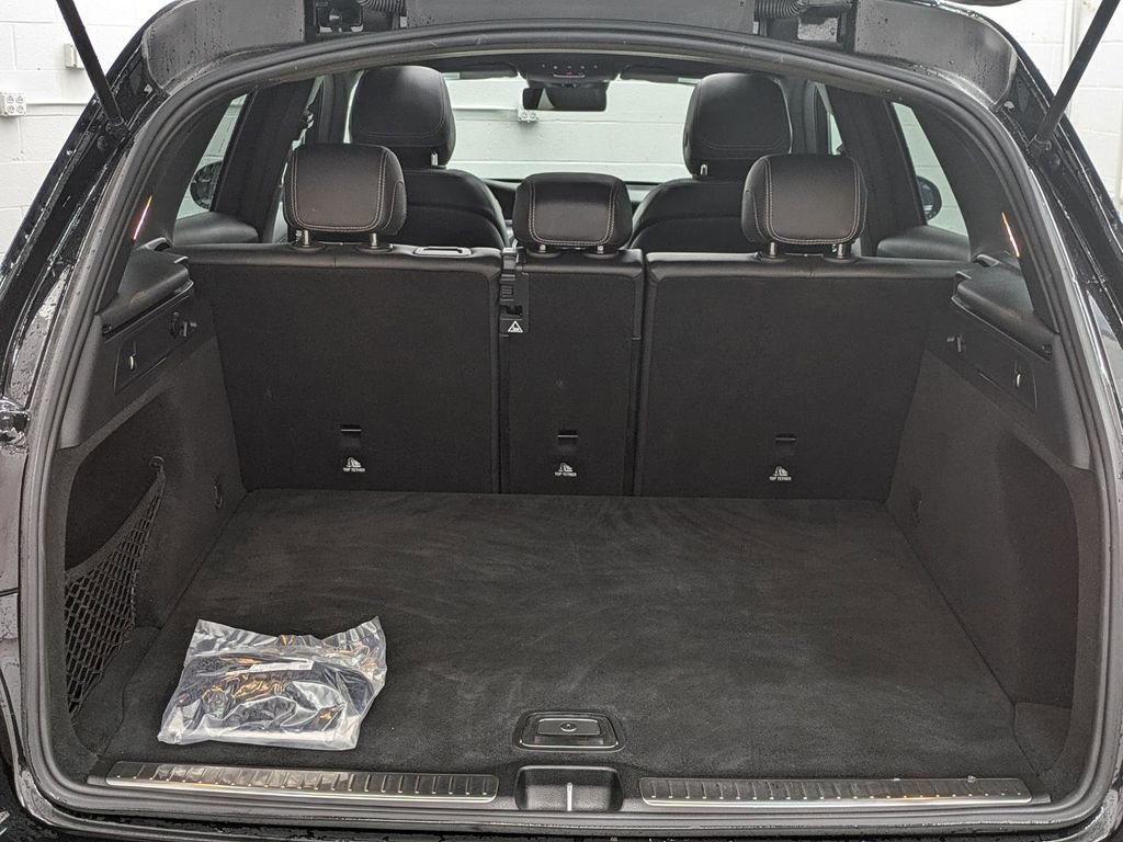 Used 2022 Mercedes-Benz GLC 300 4MATIC image 14