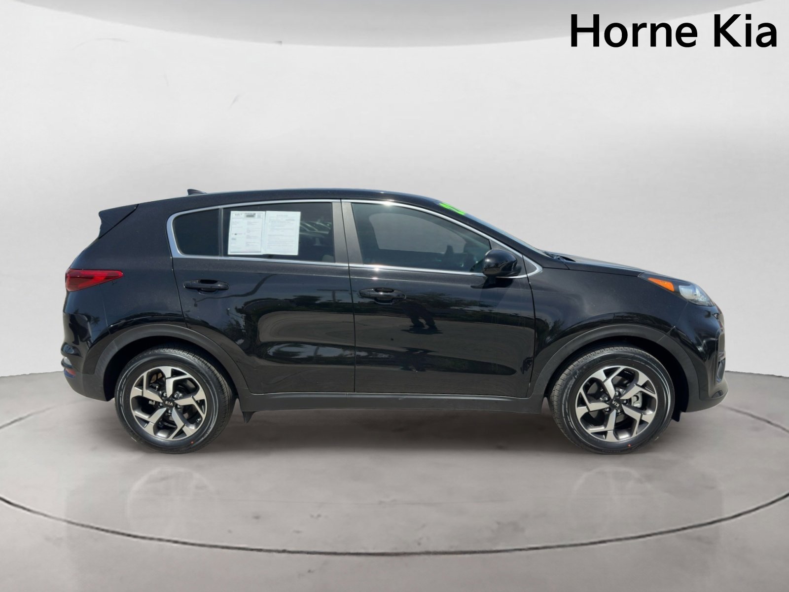 Certified 2022 Kia Sportage LX FWD image 3