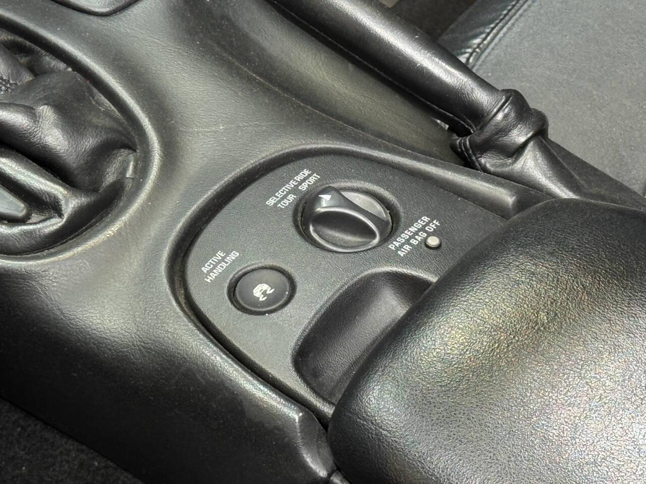 Used 2004 Chevrolet Corvette Coupe w/ Roof Package image 24