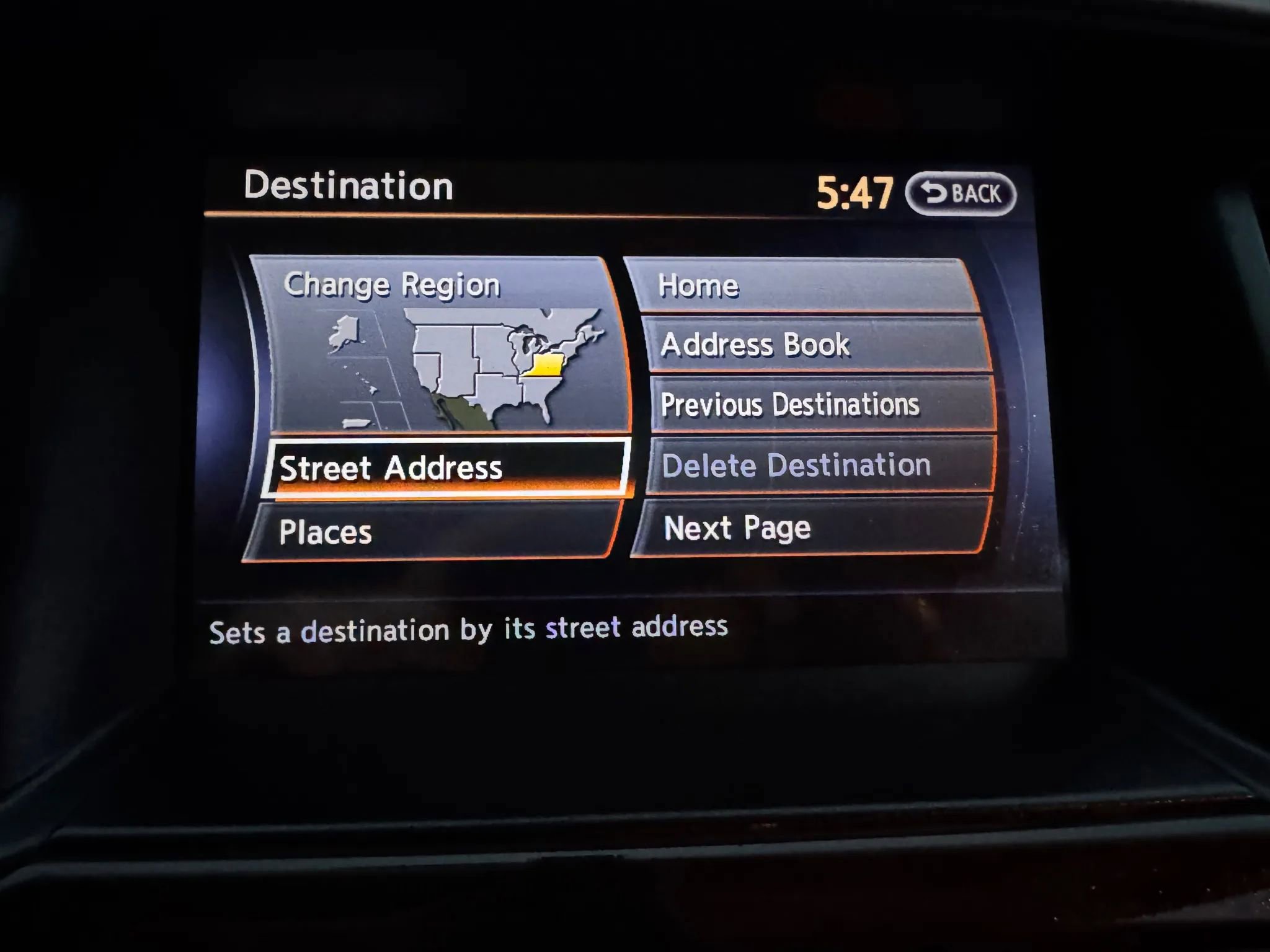 Used 2013 Nissan Pathfinder Platinum image 17