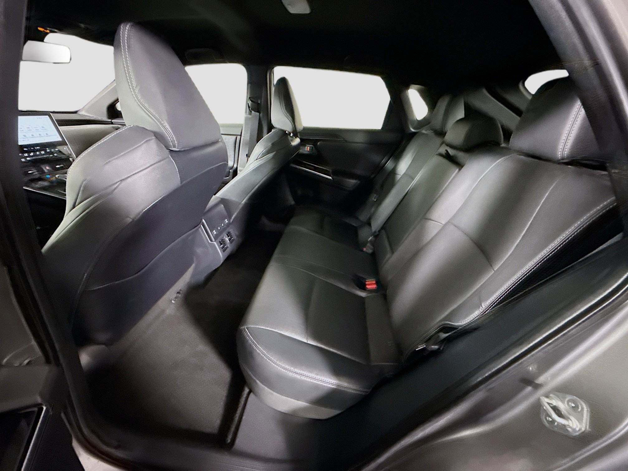 Used 2023 Subaru Solterra AWD image 25