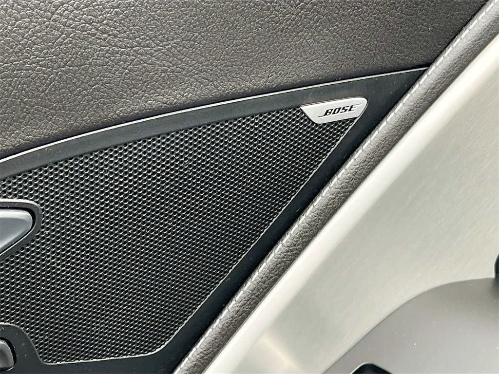 Used 2015 Chevrolet Corvette Stingray Convertible w/ 2LT Preferred Equipment Group image 18