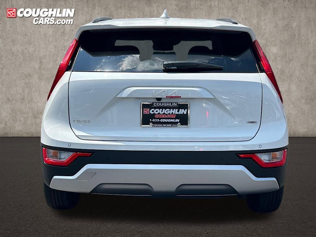 New 2025 Kia Niro EX image 8