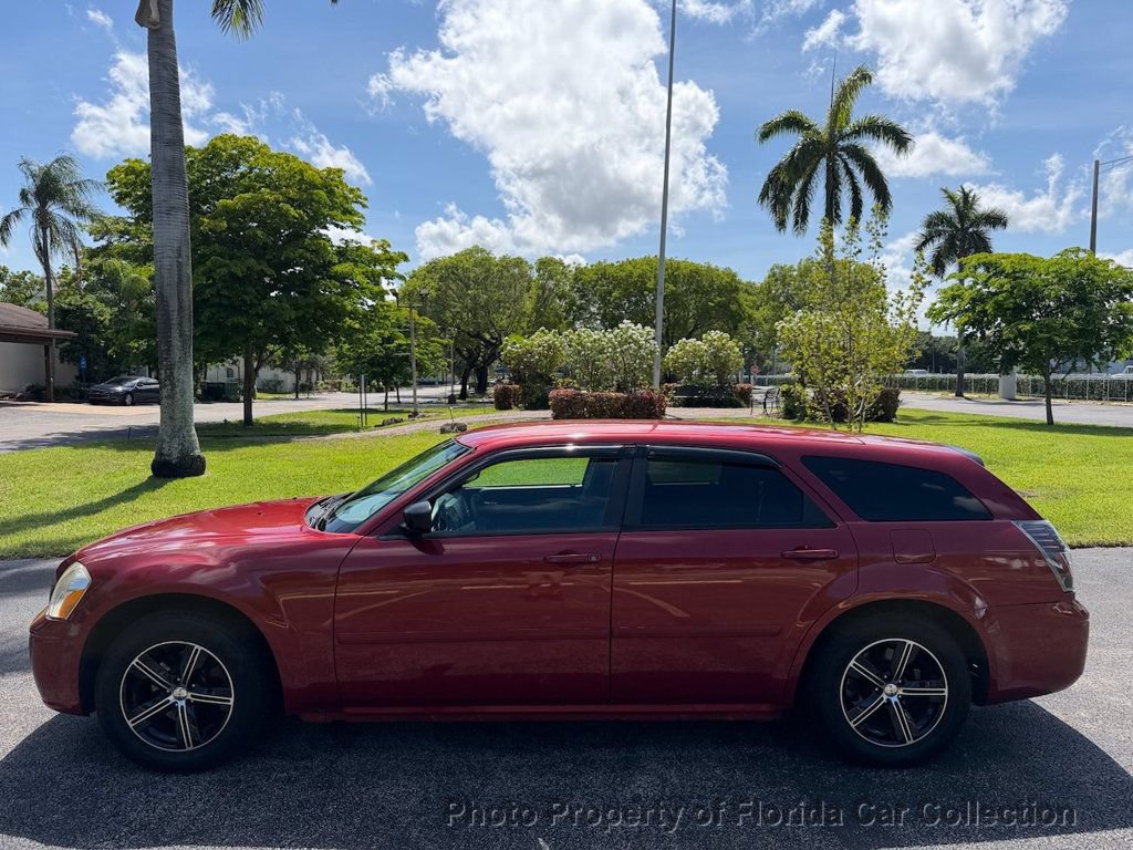 Used 2005 Dodge Magnum SE RWD image 5