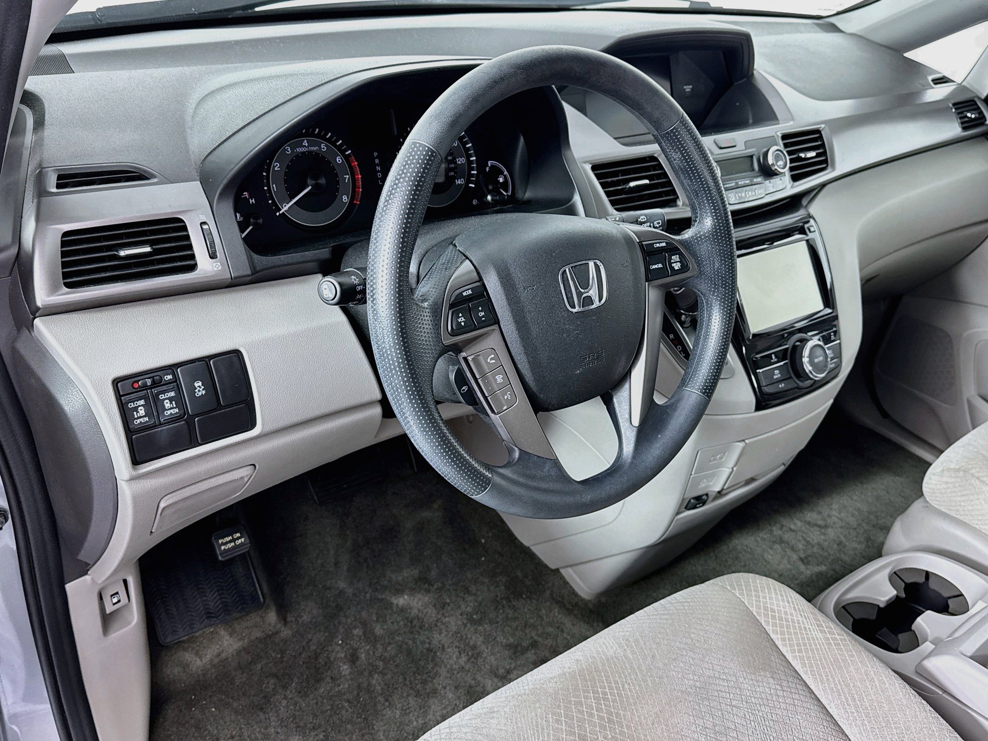 Used 2017 Honda Odyssey EX image 9