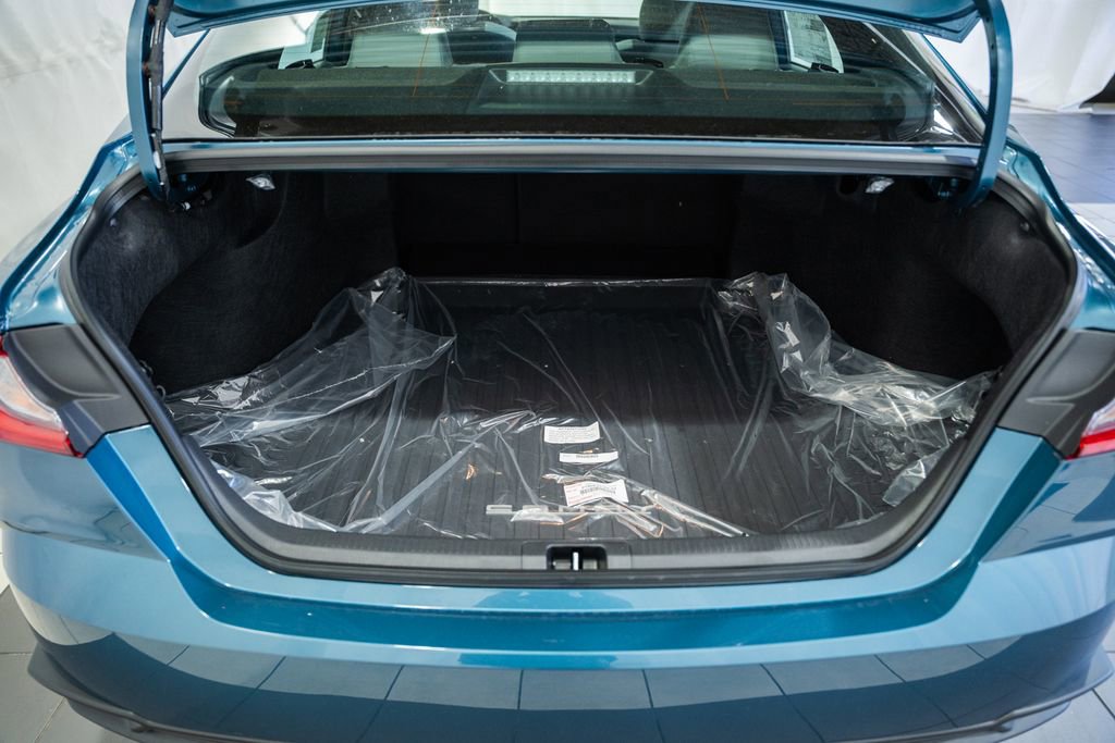 New 2026 Toyota Camry SE FWD image 9