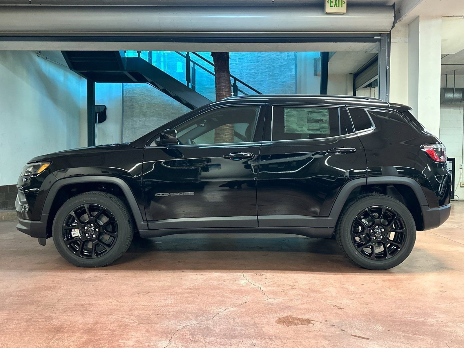 New 2026 Jeep Compass Latitude image 2