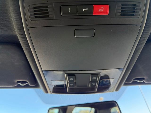 Used 2017 Volkswagen GTI Sport image 21