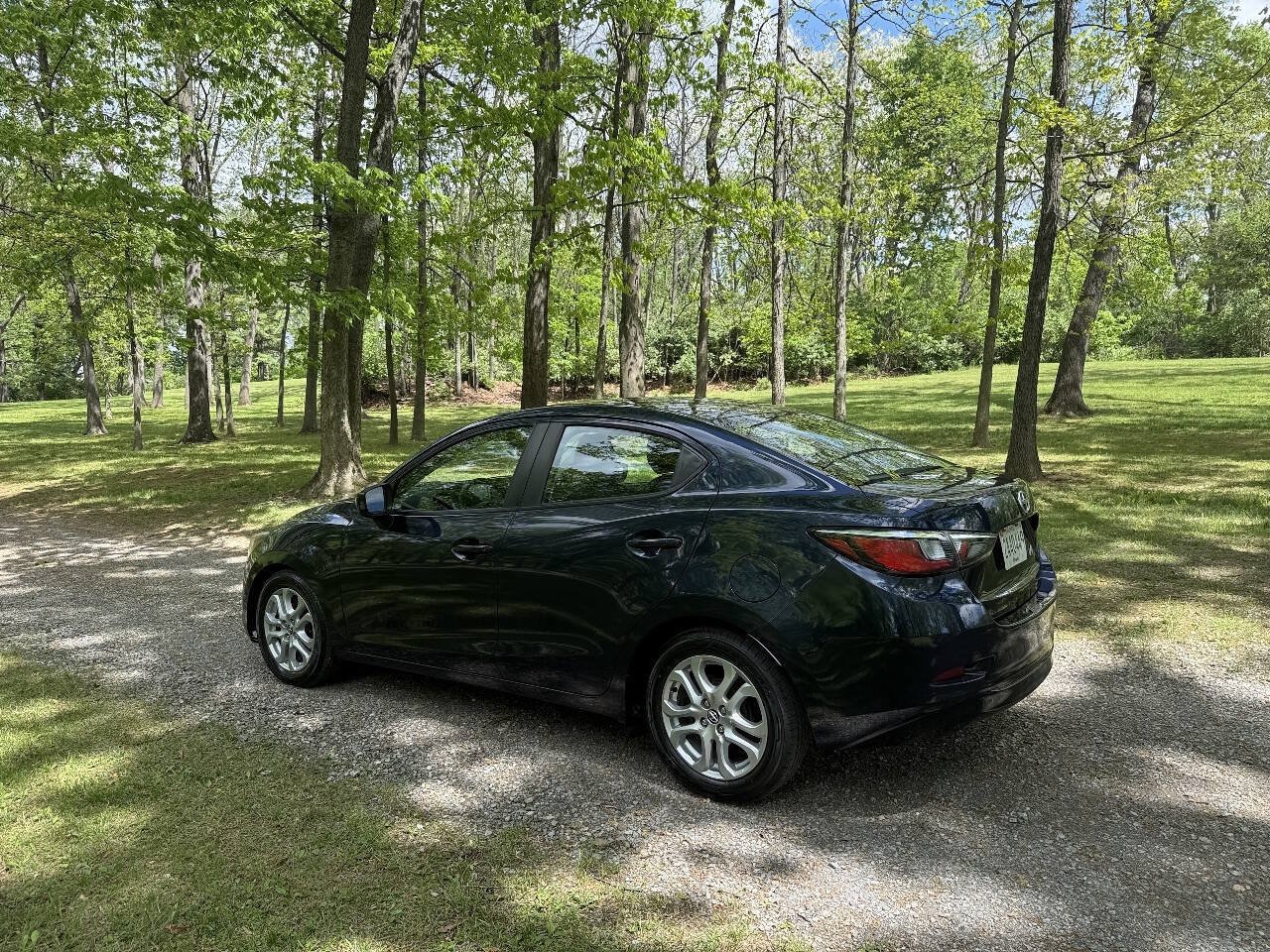 Used 2016 Scion iA FWD image 13
