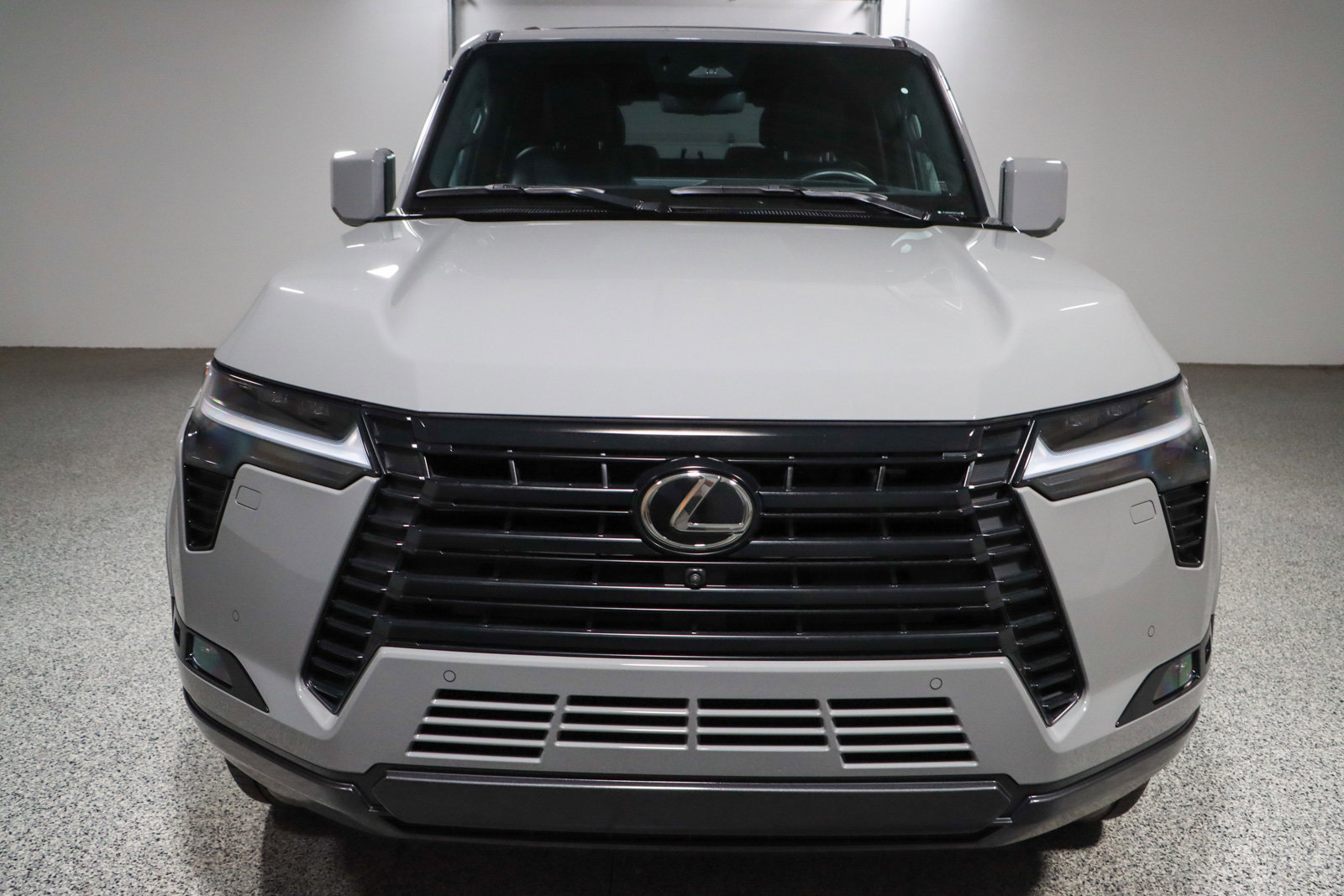 Used 2026 Lexus GX 550 w/ Accessory Package (2T) AWD/4WD image 4