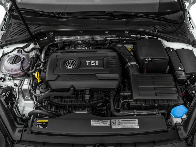Used 2016 Volkswagen Golf S image 17