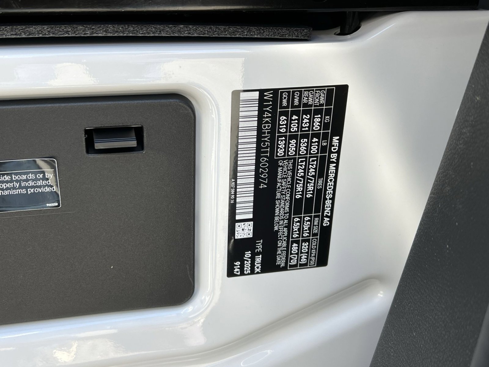 New 2026 Mercedes-Benz Sprinter 144 Cargo image 36