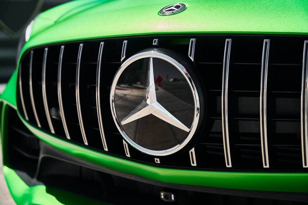 Used 2018 Mercedes-Benz AMG GT R image 8