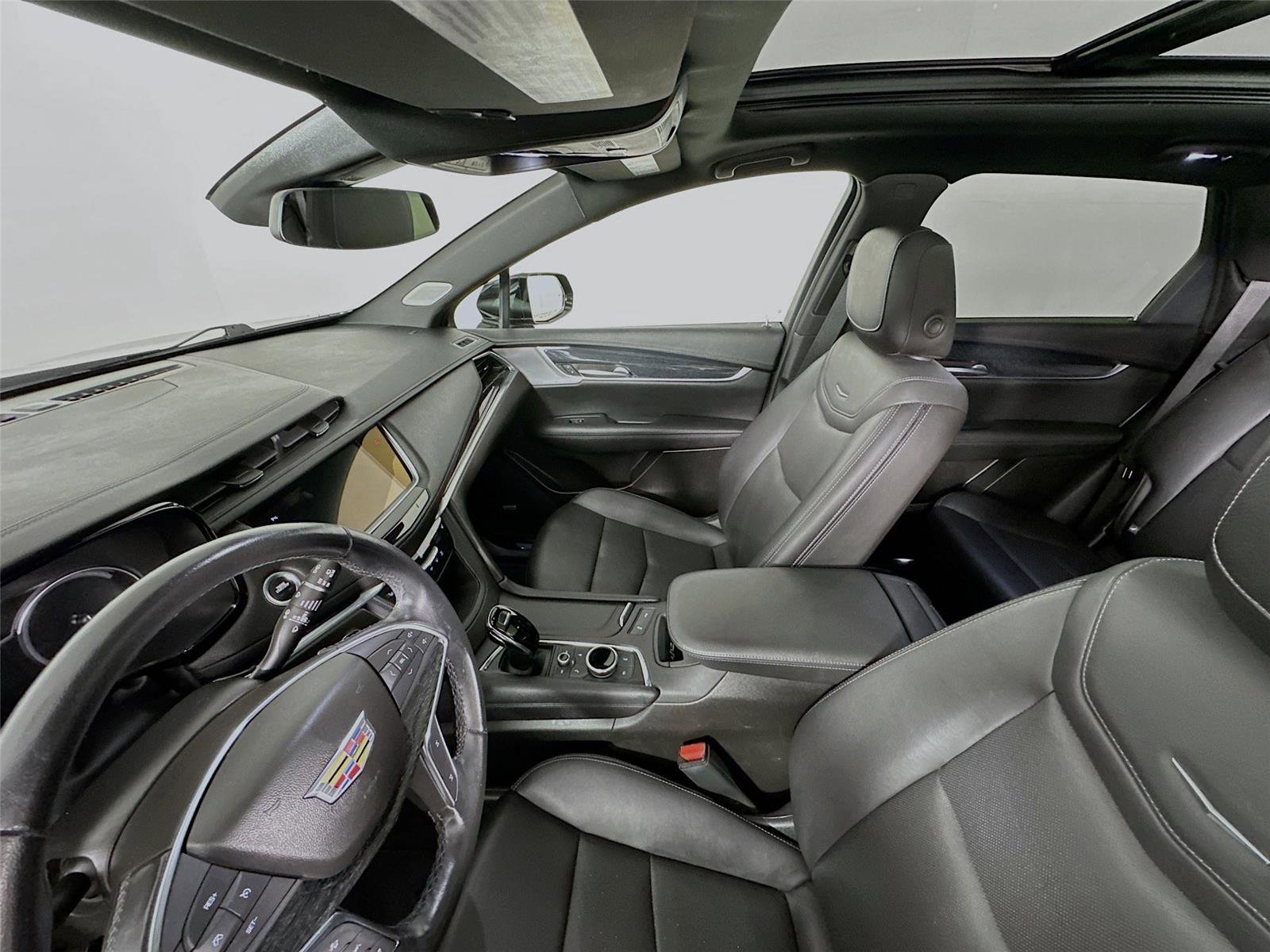 Used 2023 Cadillac XT5 Premium Luxury image 5
