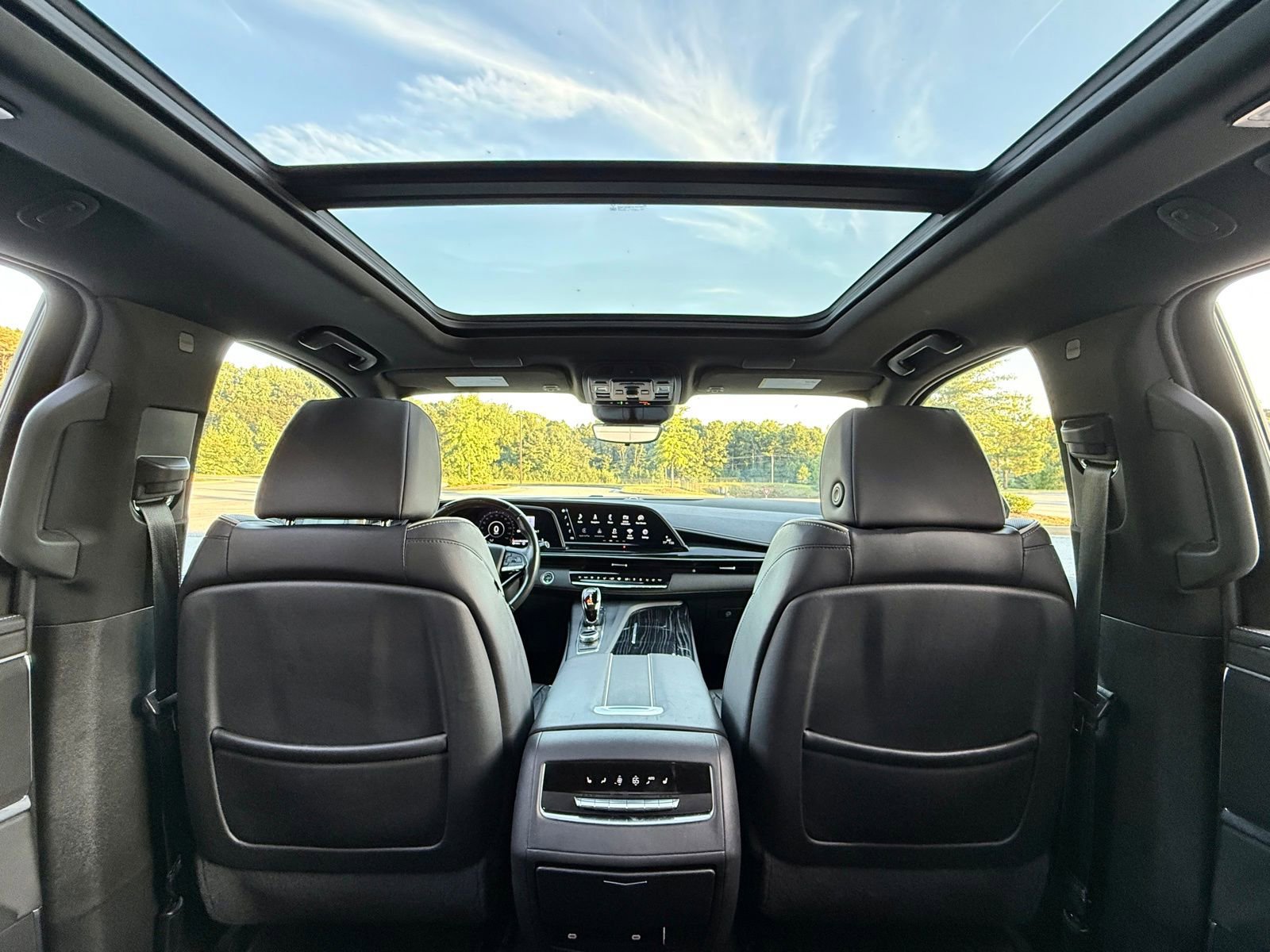 Used 2023 Cadillac Escalade ESV Sport image 34