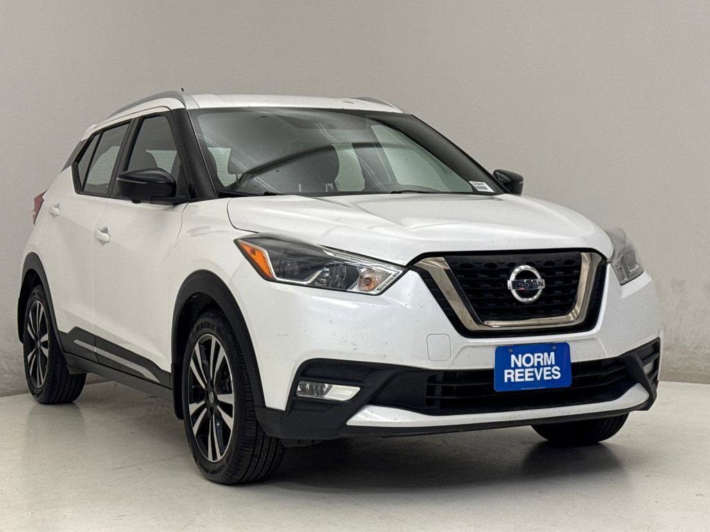 Used 2018 Nissan Kicks SR image 4