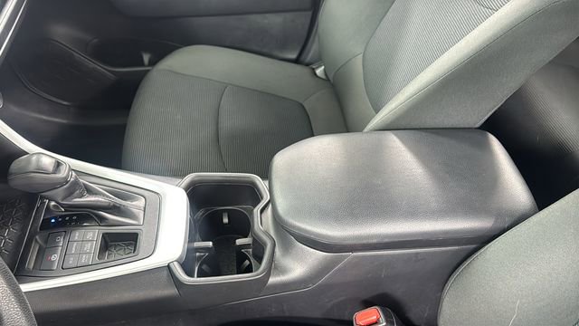 Used 2024 Toyota RAV4 LE image 34