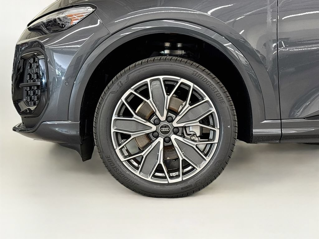 New 2026 Audi Q5 Premium Plus AWD/4WD image 24