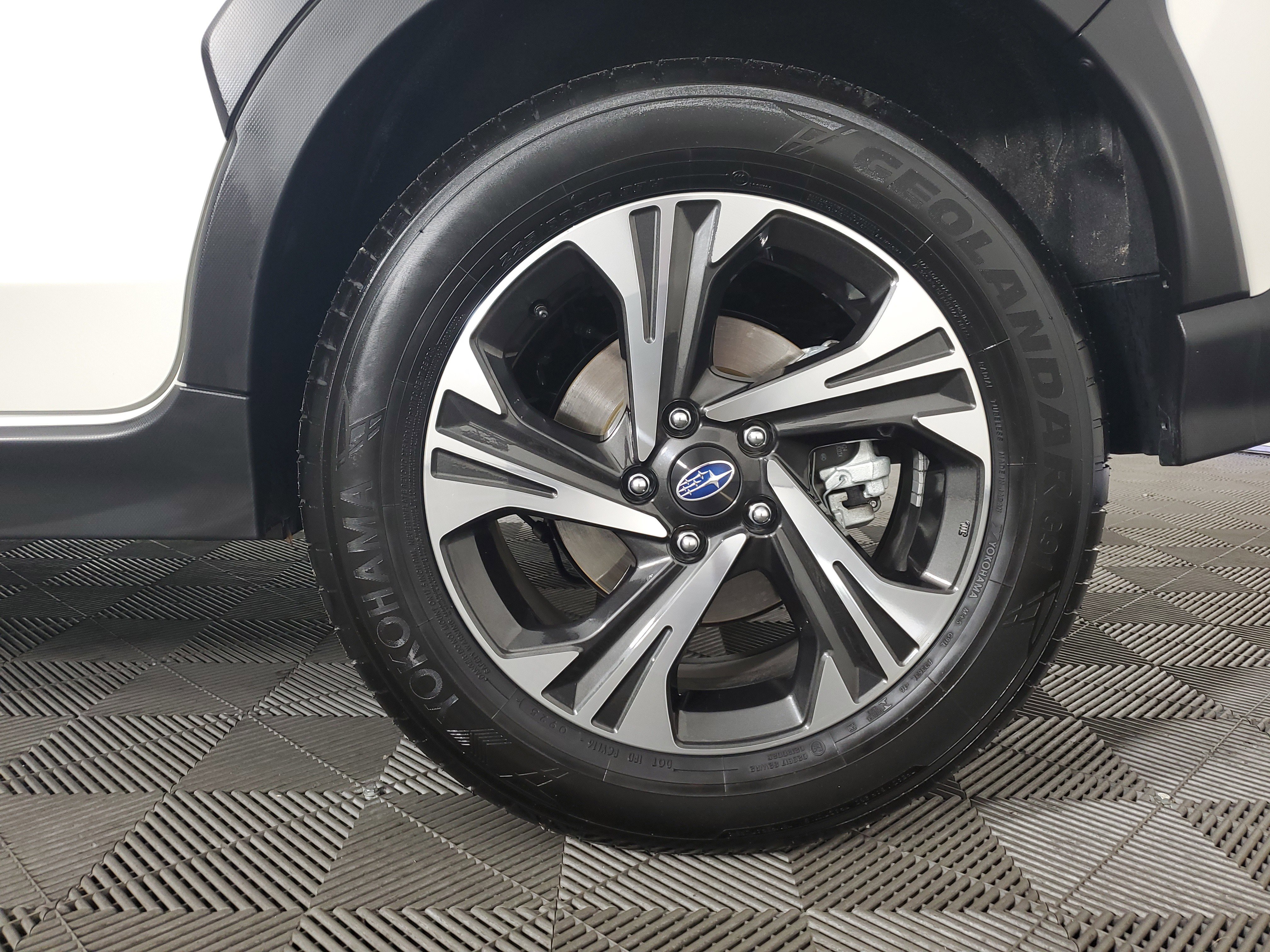 Used 2025 Subaru Crosstrek 2.0i Premium w/ Crosstrek Mirror Package image 30