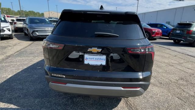 New 2027 Chevrolet Equinox LT w/ Convenience Package II FWD image 9