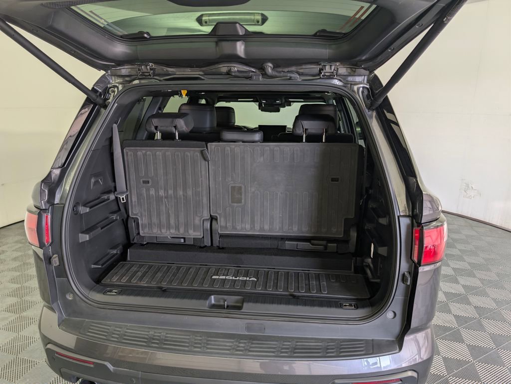 Used 2025 Toyota Sequoia TRD Pro AWD/4WD image 7