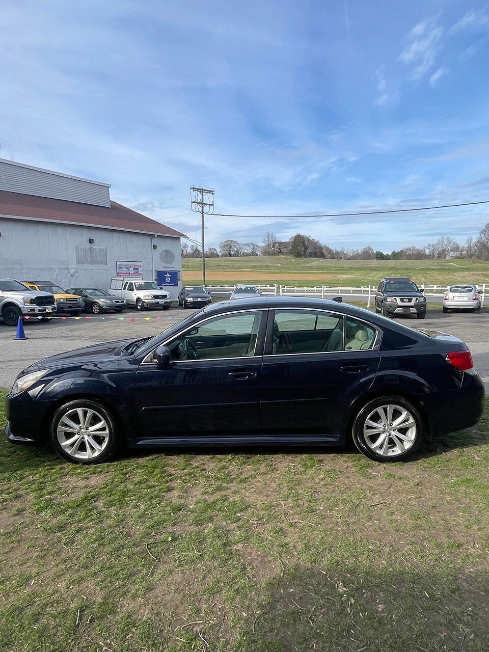 Used 2013 Subaru Legacy 3.6R Limited image 5