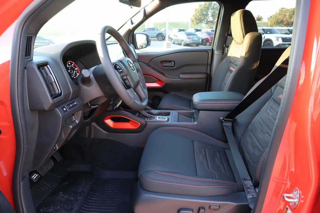 New 2026 Nissan Frontier PRO-4X w/ Pro-4x Convenience Package image 15