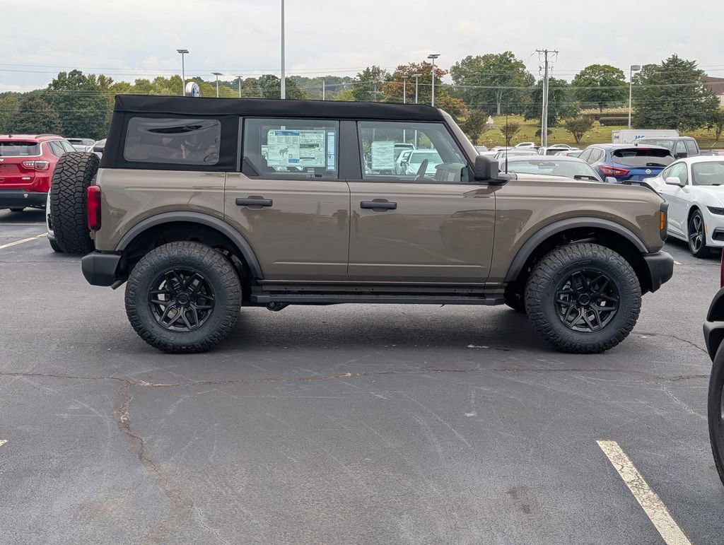 New 2025 Ford Bronco 4-Door image 5