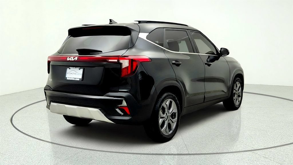 Used 2024 Kia Seltos S FWD image 5