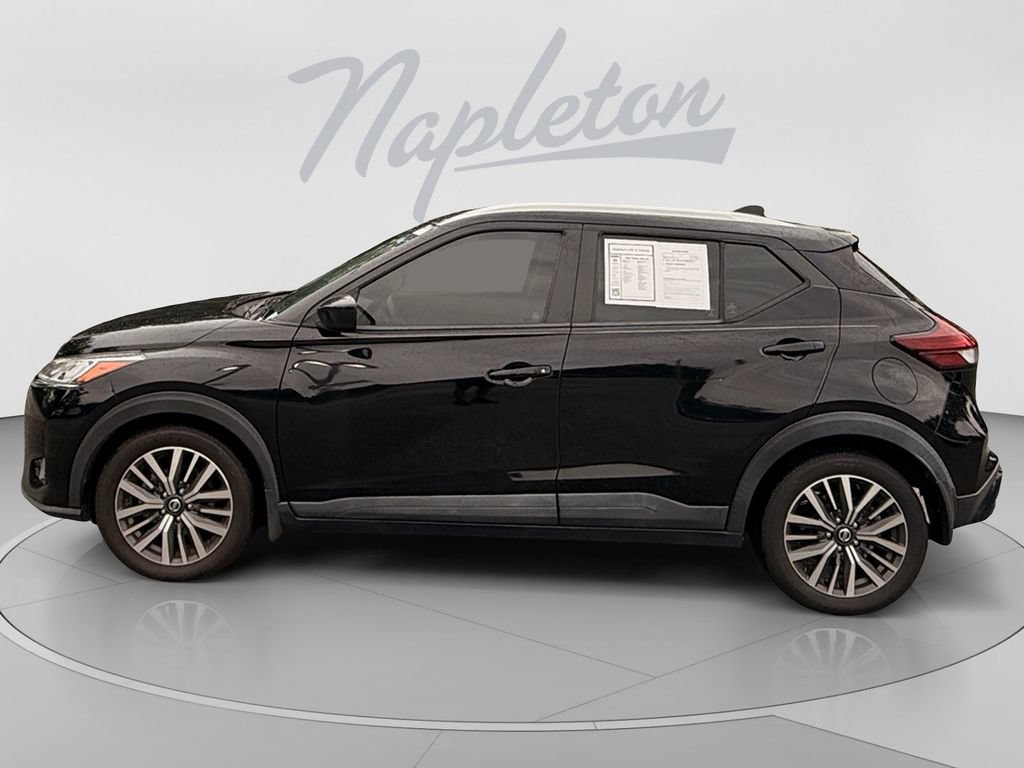 Used 2021 Nissan Kicks SV FWD image 2
