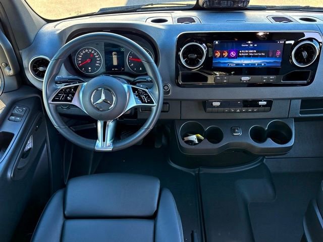 Used 2025 Mercedes-Benz Sprinter 3500 image 26