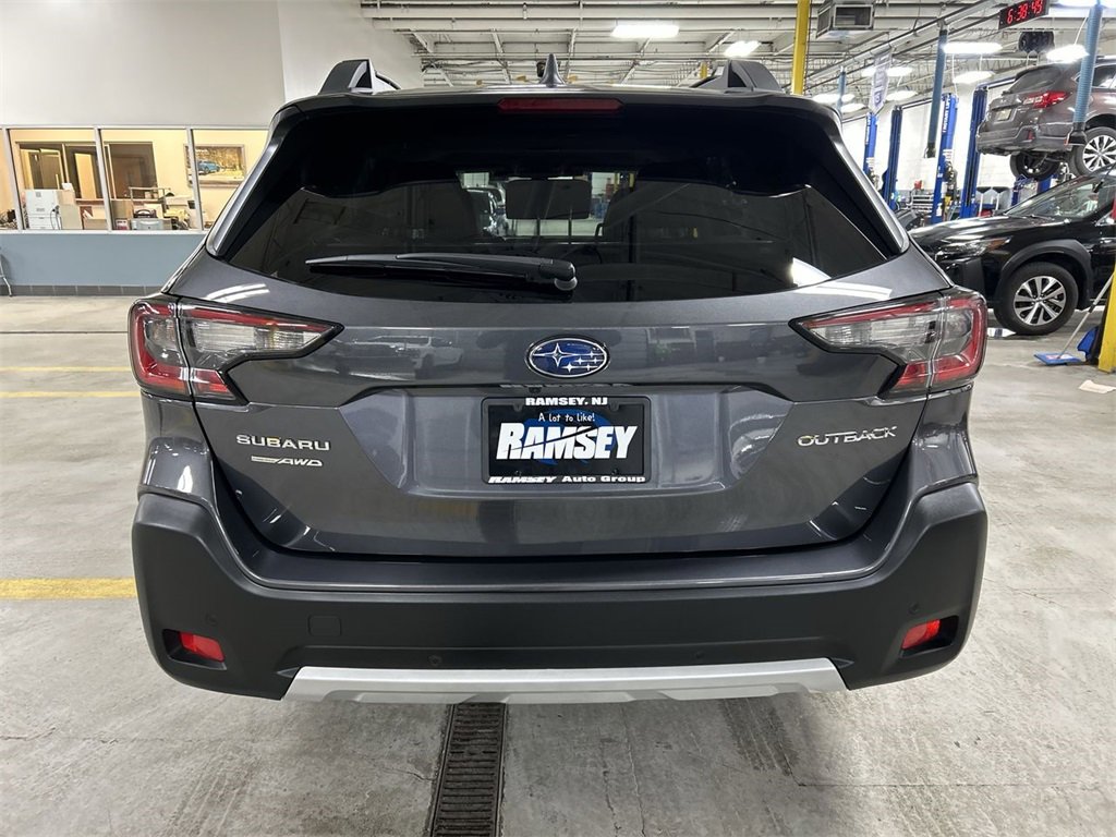 Certified 2023 Subaru Outback Limited image 7