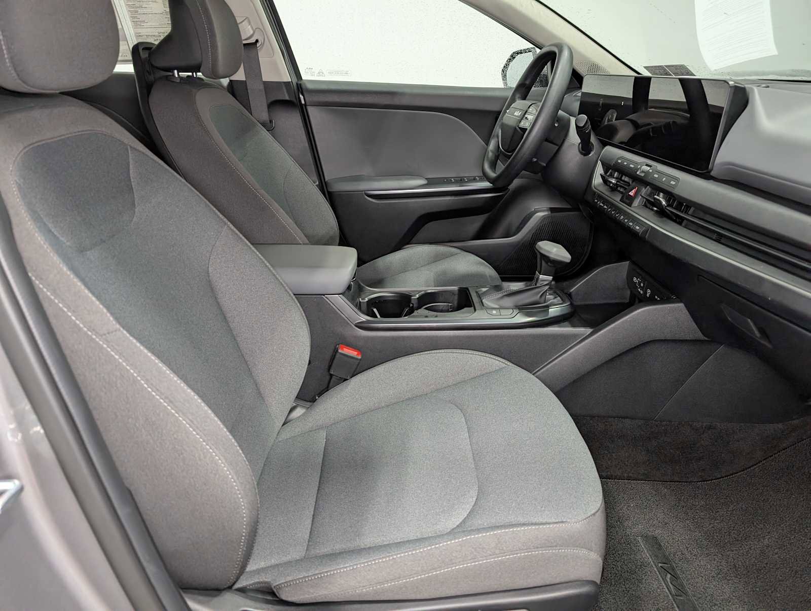 Certified 2025 Kia K4 FWD image 39