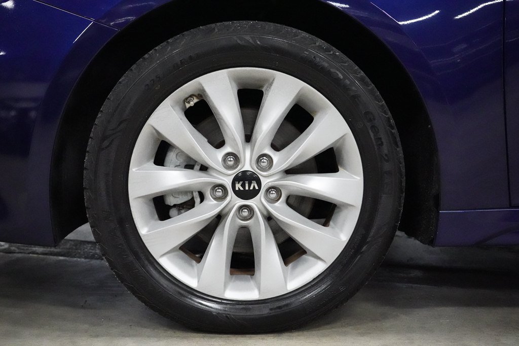 Used 2017 Kia Optima LX FWD image 34