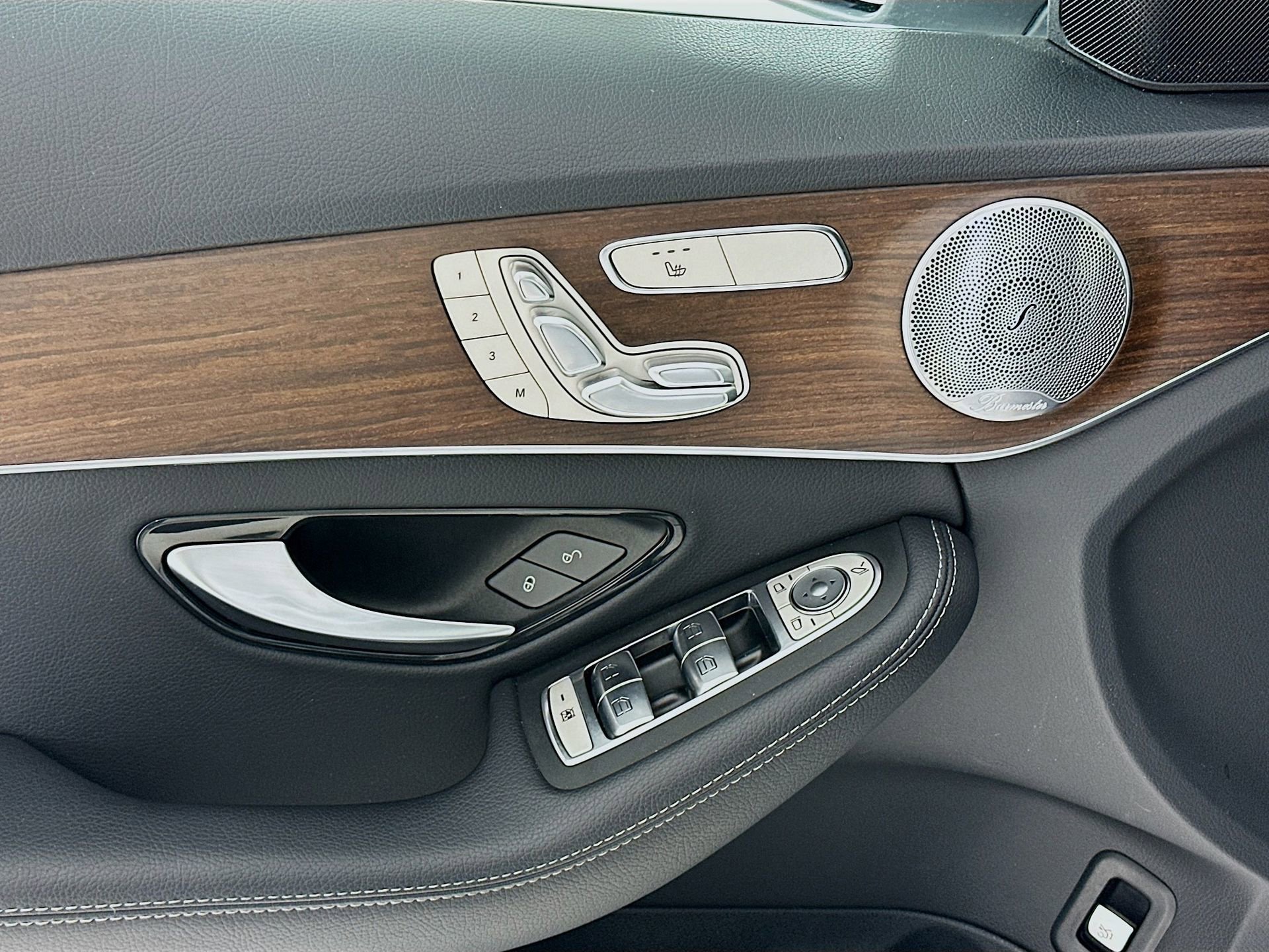 Used 2021 Mercedes-Benz C 300 Sedan image 18