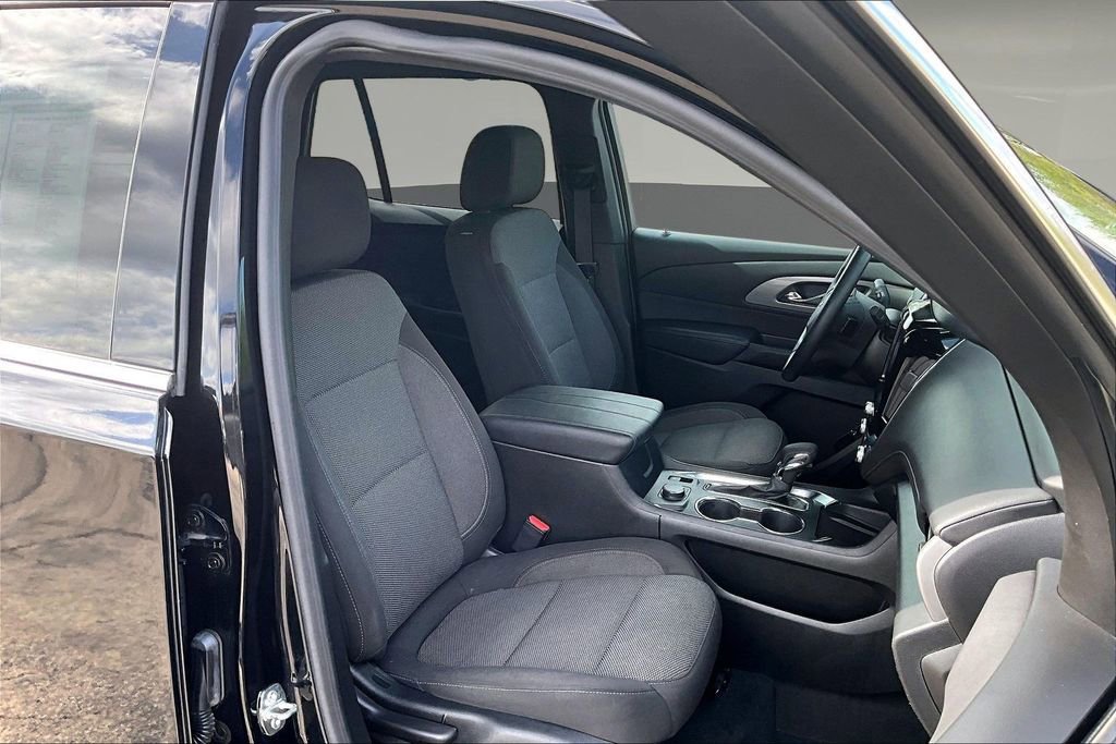 Used 2023 Chevrolet Traverse LT AWD/4WD image 29