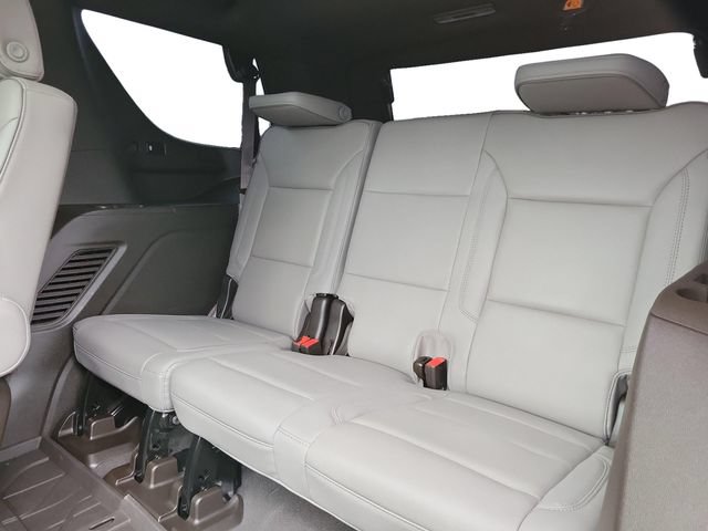 Used 2023 GMC Yukon SLT w/ SLT Premium Package AWD/4WD image 25