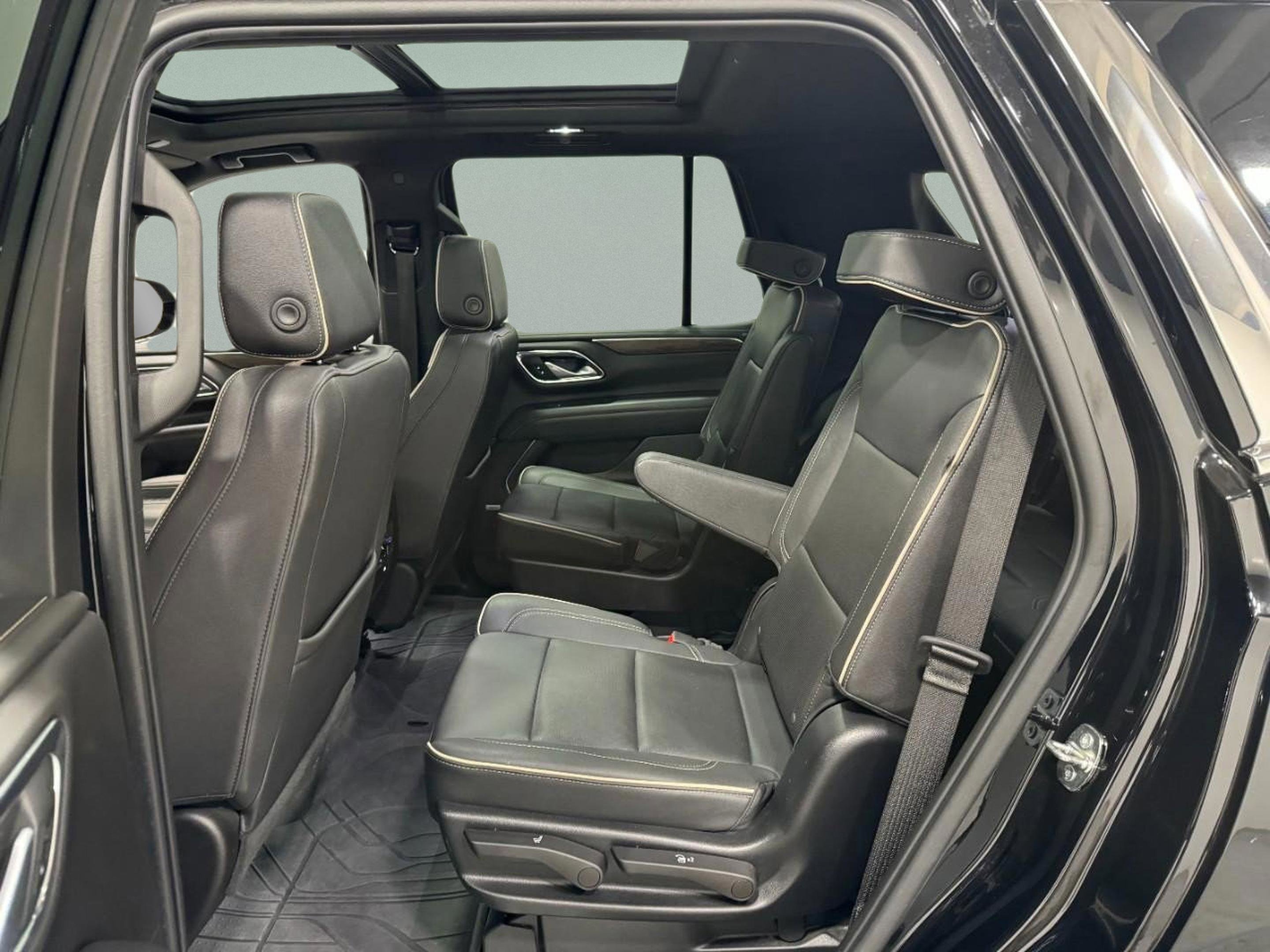 Used 2022 Chevrolet Tahoe Premier image 10