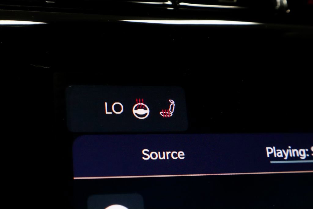 Used 2024 Jeep Grand Cherokee L Laredo w/ Luxury Tech Group I image 4