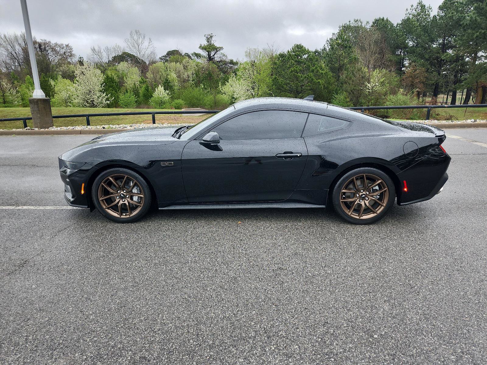 Used 2025 Ford Mustang GT Premium image 2