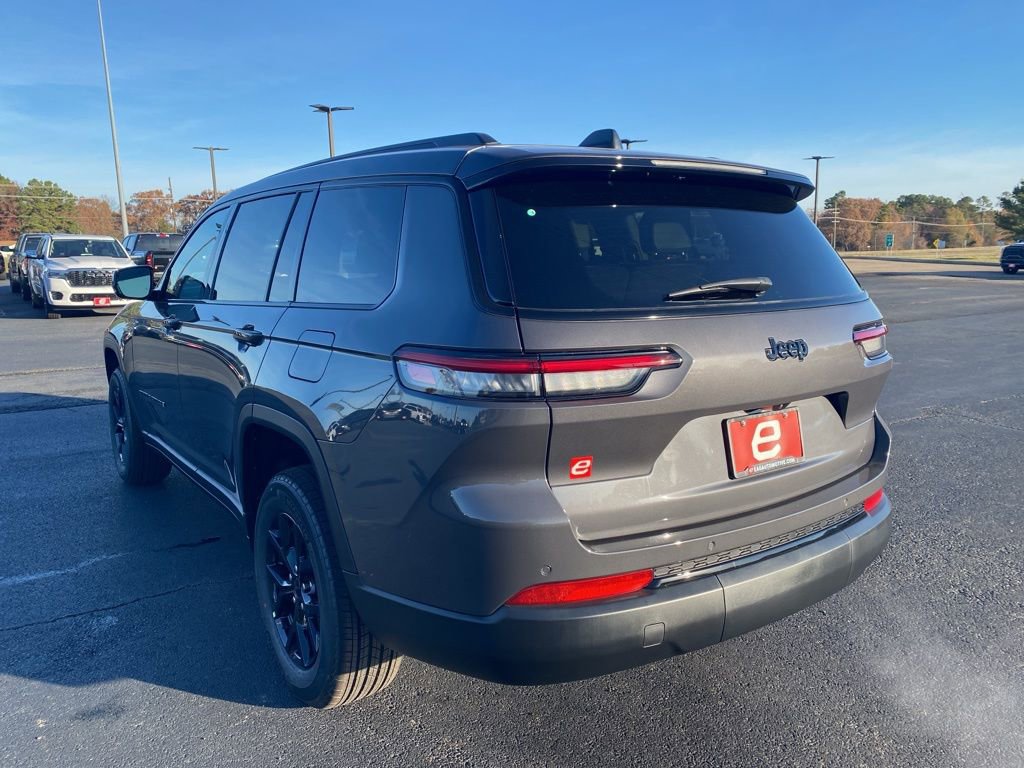 New 2025 Jeep Grand Cherokee L Altitude image 5