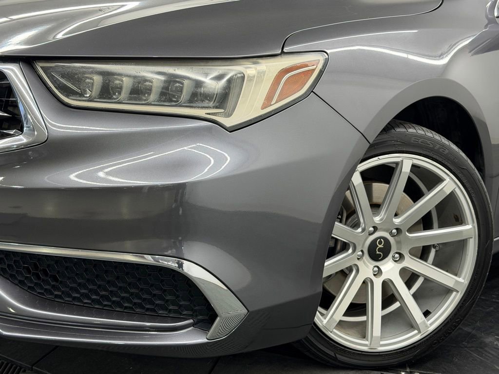 Used 2019 Acura TLX w/ Technology Package image 4