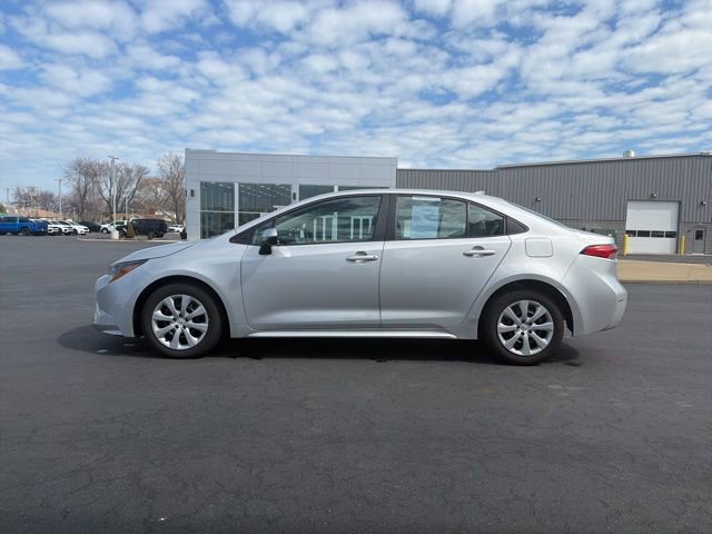 Certified 2023 Toyota Corolla LE image 4